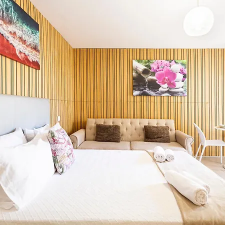 Apartmán Center *